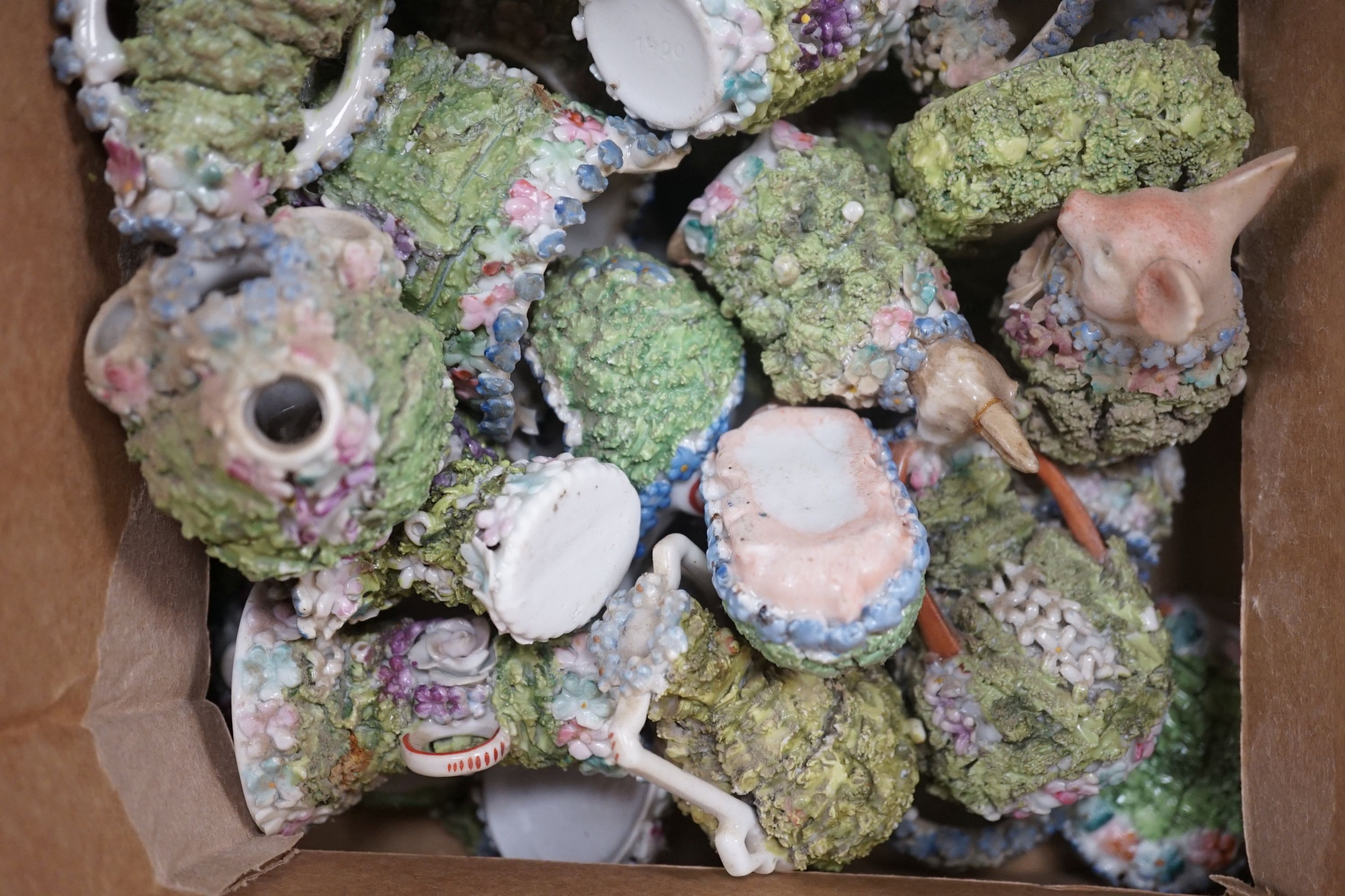 A quantity of floral encrusted mossware